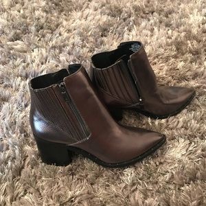 Zip up booties